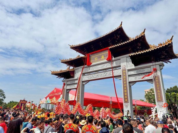 宝龙配资 广州白云龙归：南村牌坊焕新亮相，“百千万工程”再添新成效